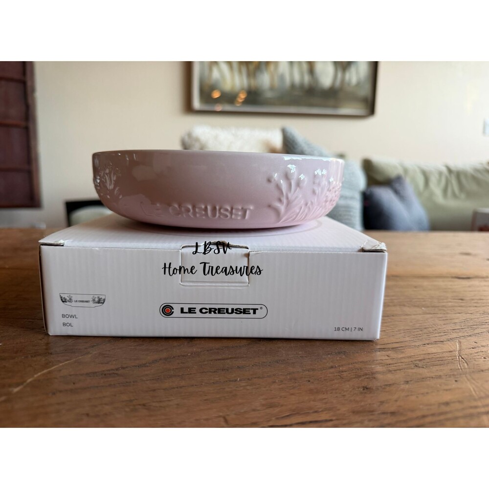 Le Creuset Stoneware Jardin Collection 7 in 18 cm Pasta Bowl Shell Pink NEW
